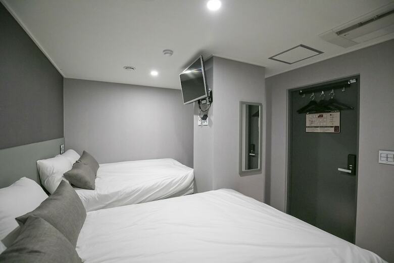 Hostal Philstay Myeongdong Station