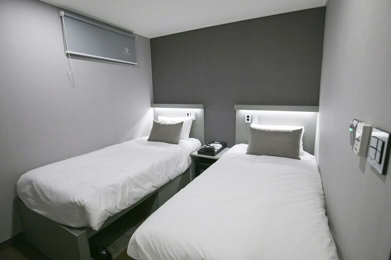 Hostal Philstay Myeongdong Station