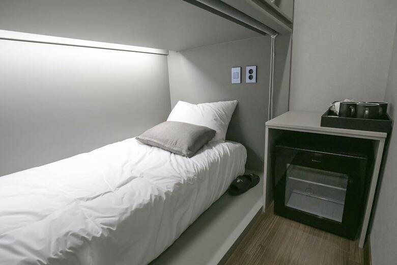 Hostal Philstay Myeongdong Station