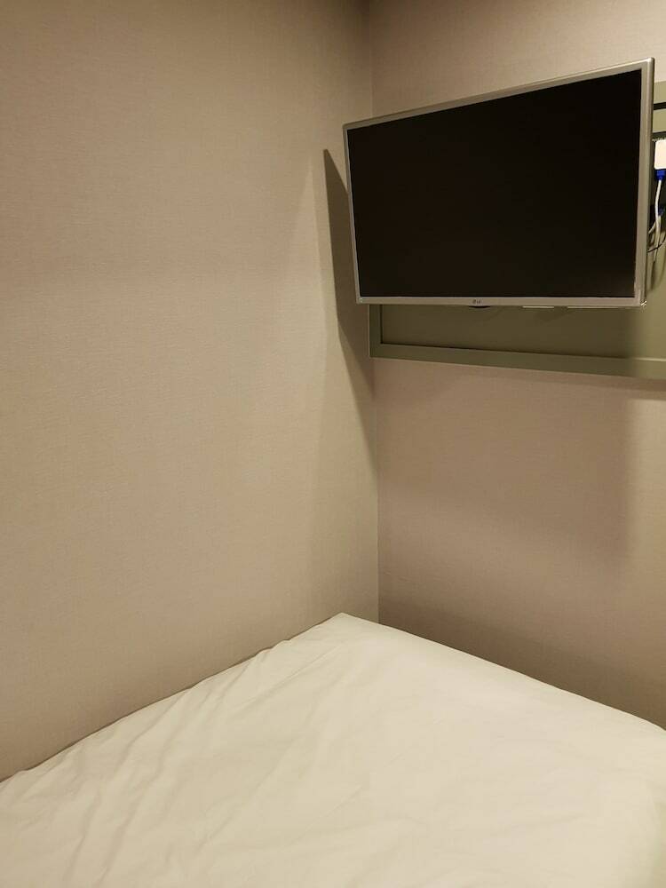 Hostal Philstay Myeongdong Station