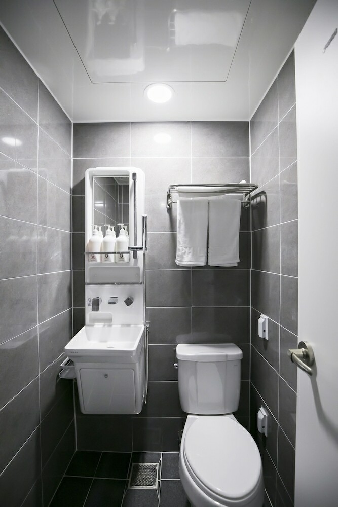 Hostal Philstay Myeongdong Station