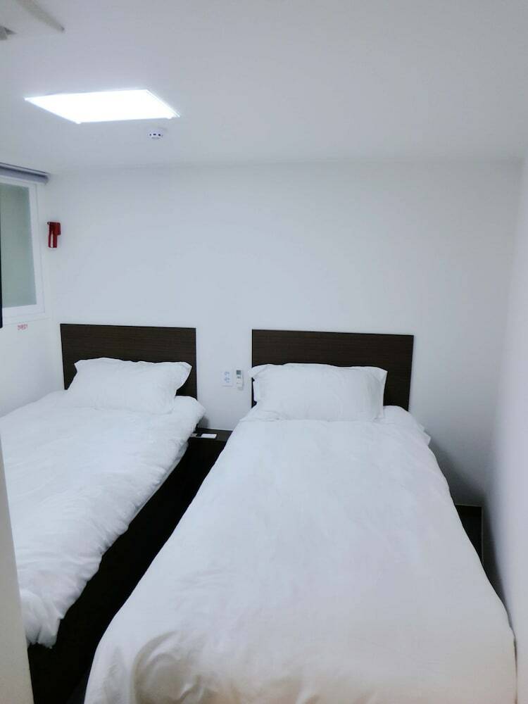 Philstay Myeongdong Central Hotel