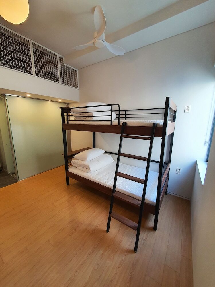 Hostal Yolo Guesthouse