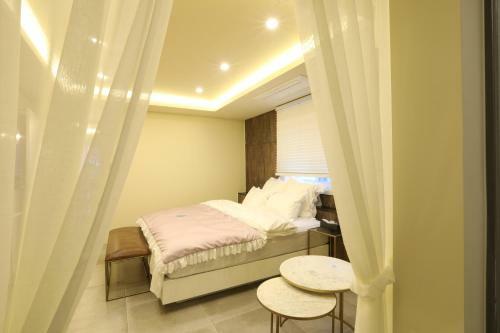 Boutique Hotel February Songjeong