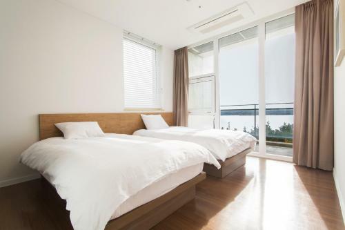 Hotel Phoenix Seopjikoji