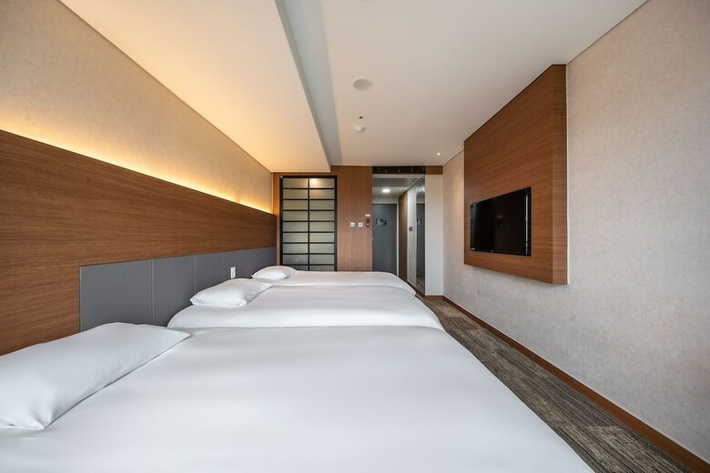 Golden Tulip Jeju Seongsan Hotel