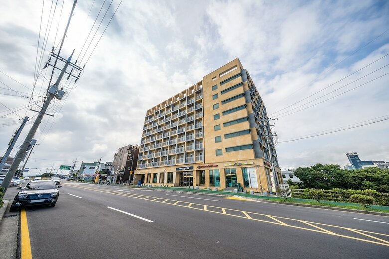 Golden Tulip Jeju Seongsan Hotel