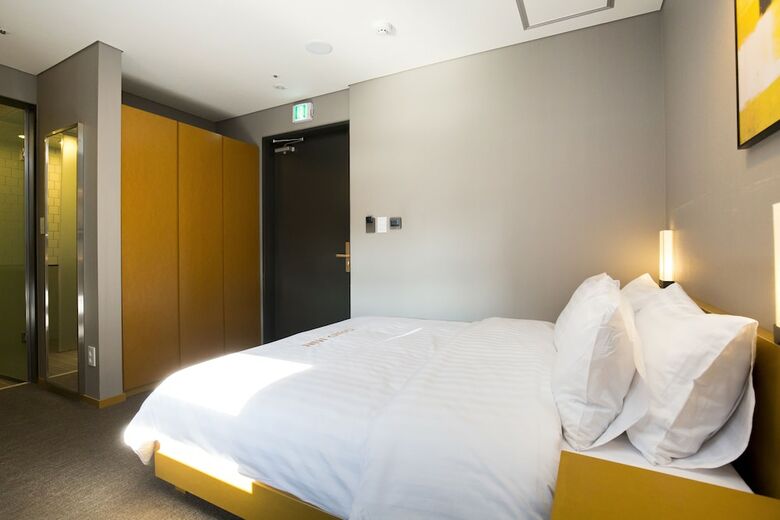 Grid Inn Hotel