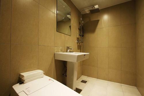 Motel Dongdaemun La Tree Hotel