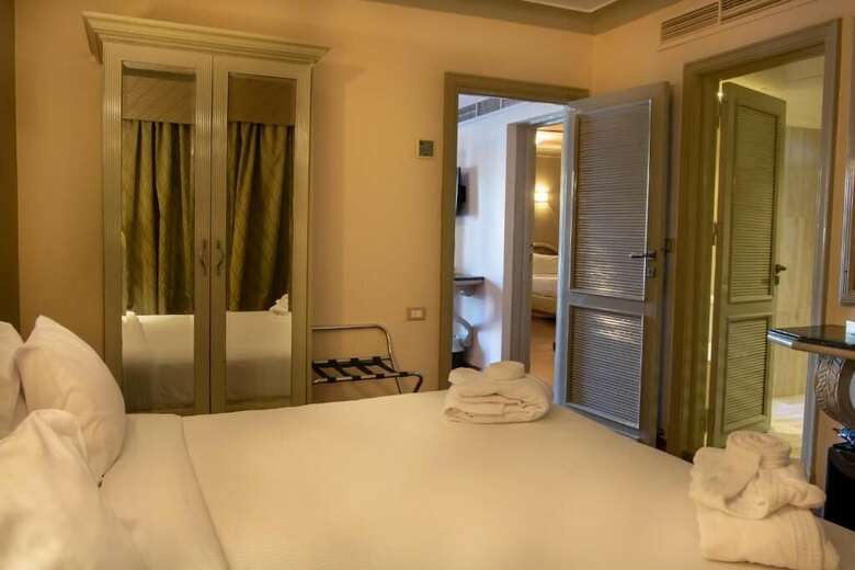 Hotel Paradise Inn Beach Resort