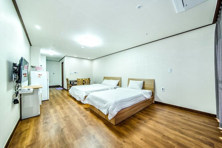Rejina Pension
