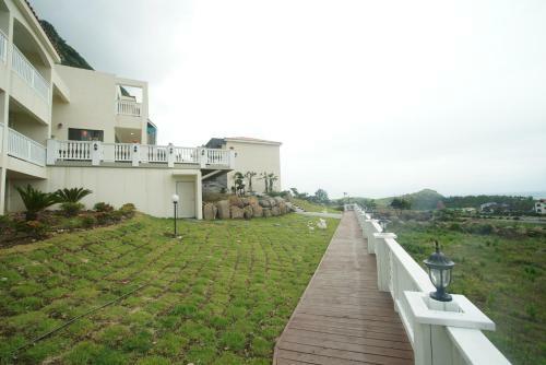 Jeju The Ocean Hill Pension