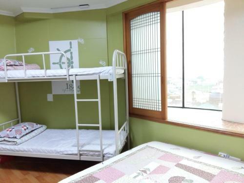 Hostal Seongsan Nice View Guesthouse