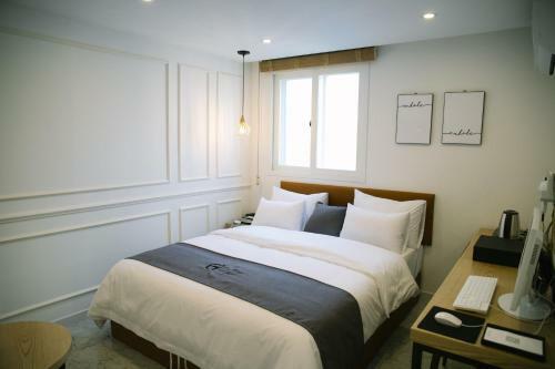 Motel Tongyeong Boutique Hotel Gray
