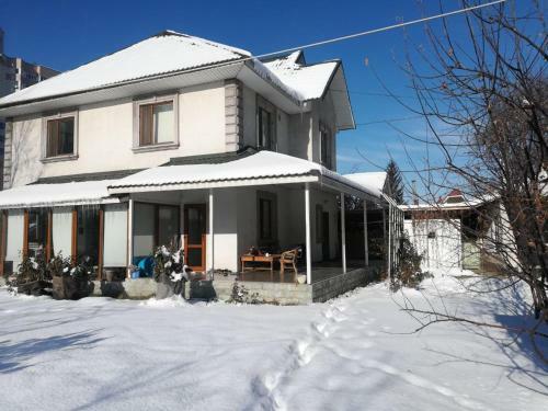 "european" Backpackers Hostel In Almaty
