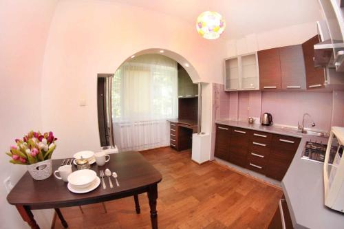 Apartment On Tolebaeva 32
