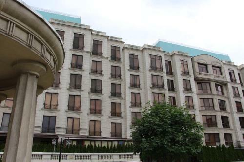 Apartments Zhk "rieniessans"