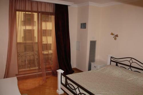 Apartments Zhk "rieniessans"
