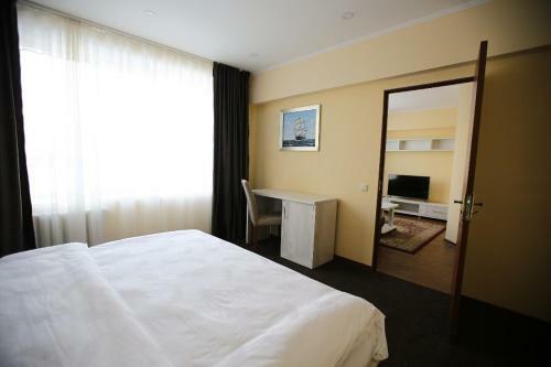 Altai Business Hotel