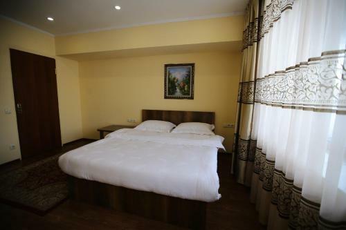 Altai Business Hotel