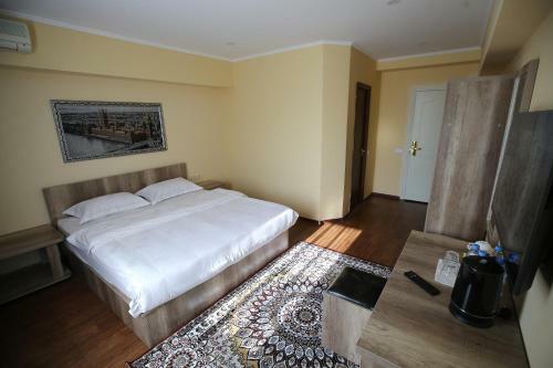 Altai Business Hotel