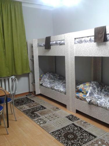Hostel64