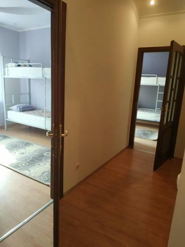 Hostel64