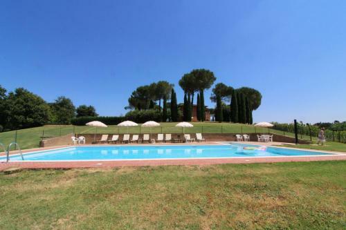 Sant'anastasio Villa Sleeps 24 Pool