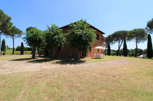Sant'anastasio Villa Sleeps 24 Pool