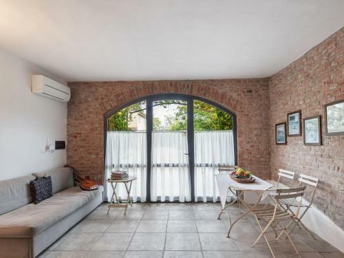 Quiant Apartment In Stagno Lombardo With Garden