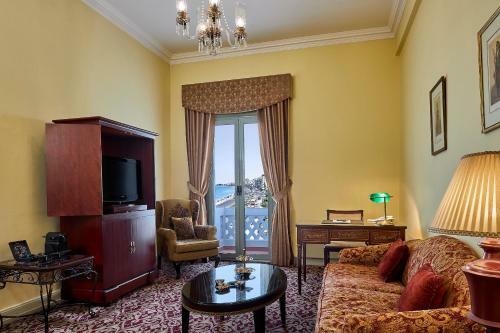 Cecil Alexandria Hotel