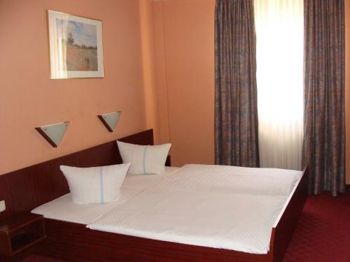 Hostal Pension Lan