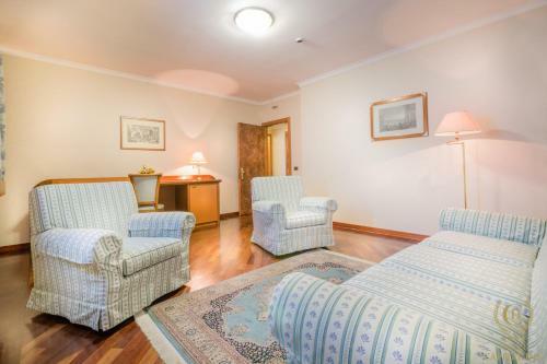 Hotel Capital Inn