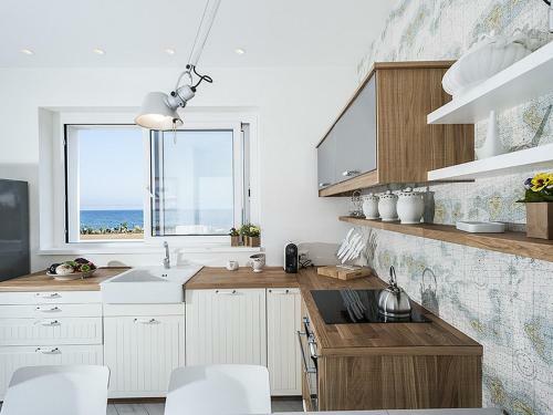 Enchanting Sea-facing Villa In Sicily, Italy