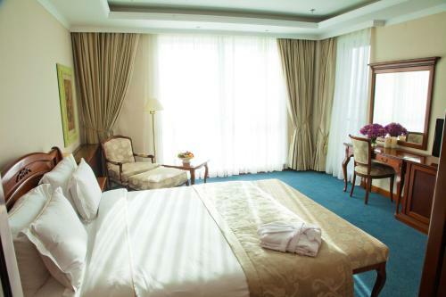 Caspian Riviera Grand Palace Hotel