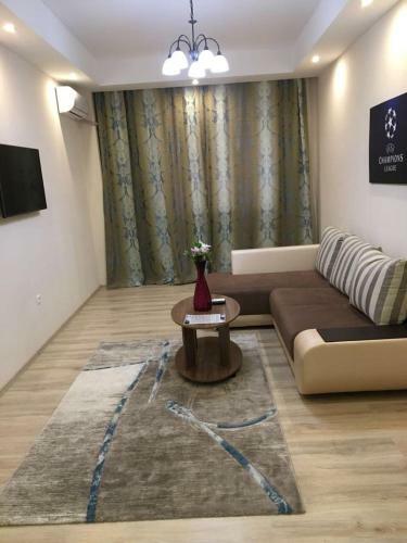 Trillioner Apartment 421