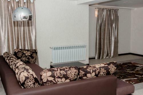 Arman Hotel