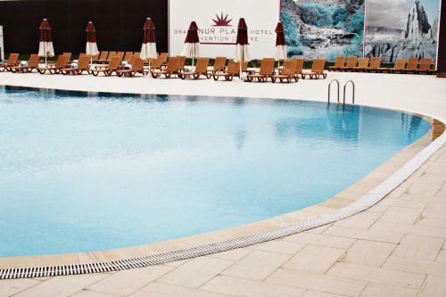 Grand Nur Plaza Hotel