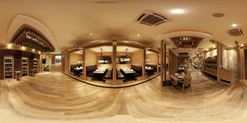 Grand Nur Plaza Hotel