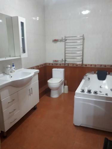 Apartment On Abay 150/230