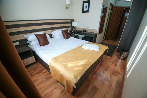 Infinity Plaza Hotel