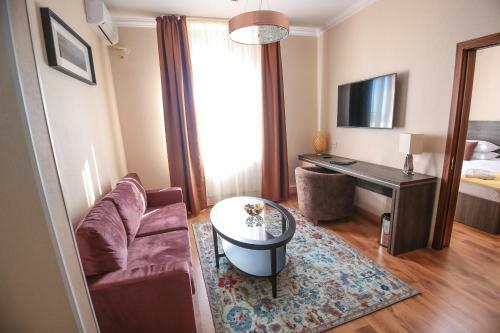 Infinity Plaza Hotel