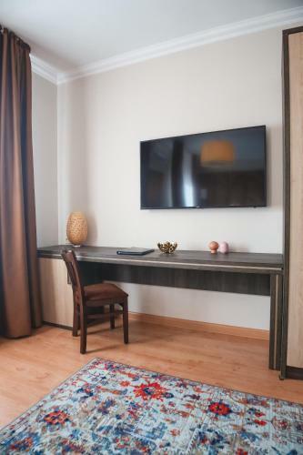 Infinity Plaza Hotel