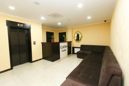Albergue ?????? Cash
