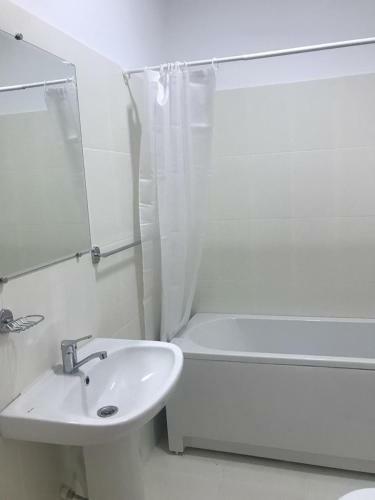 Sad Dolgoletiya Hotel