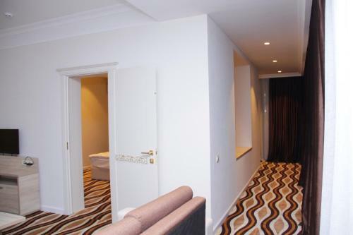 Hotel Koktem Grand