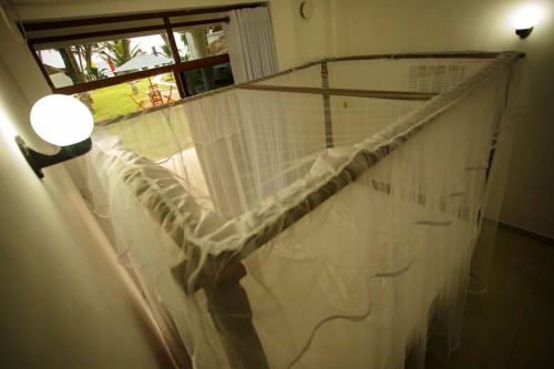 Hotel Tharanga Surfing Villa