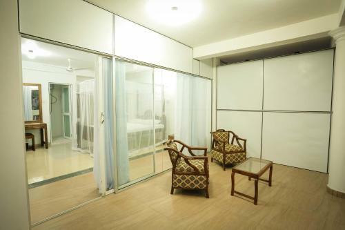 Hotel Tharanga Surfing Villa