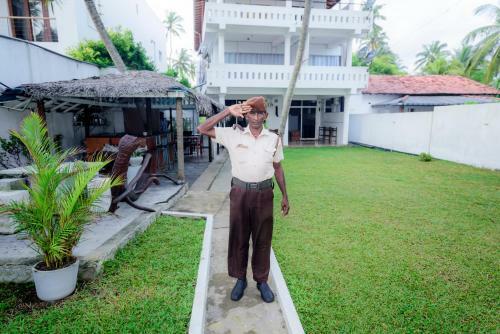 Hotel Tharanga Surfing Villa