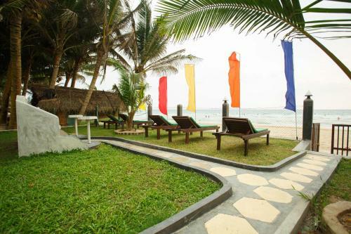 Hotel Tharanga Surfing Villa